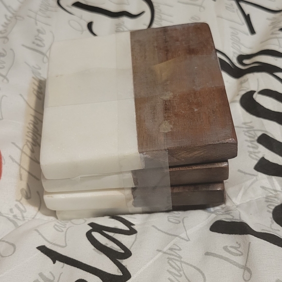 Thirtystone Set of 4 Marble & Acacia Wood Coasters - Picture 2 of 5